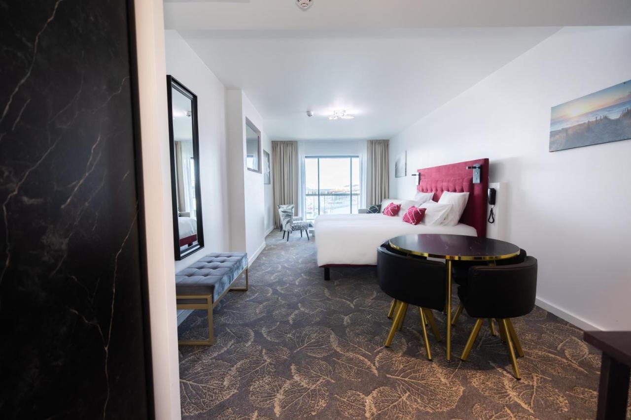 ברסט Le Barracuda & Spa, Centre Port, Pieds Dans L'Eau, Vue Mer מראה חיצוני תמונה